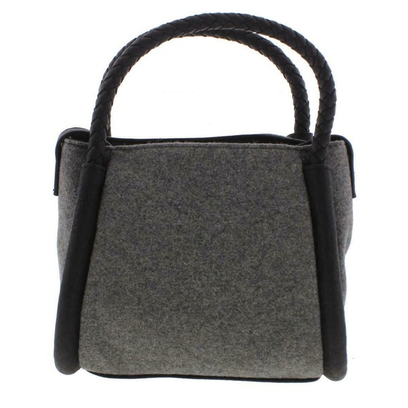 ⭐️CLEARANCE SALE⭐️ Danielle Nicole Gray Mini Bucket Handbag - Picture 4 of 6